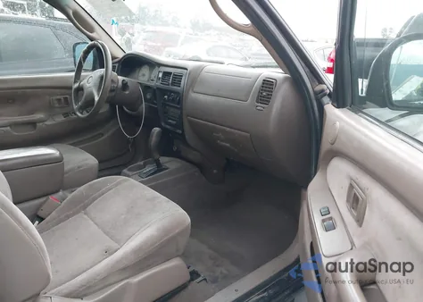 2004 Toyota Tacoma Prerunner V6 from USA, damaged, VIN 5TESN92N44Z346596